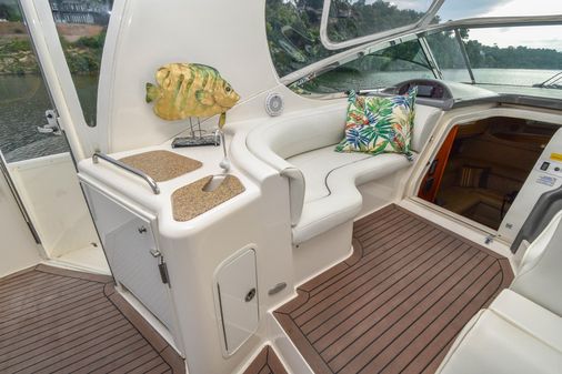 Cruisers Yachts 455 Express Motoryacht image