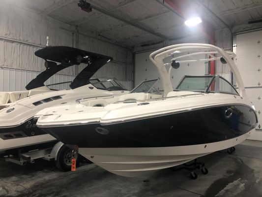 Chaparral 264 Sunesta - main image