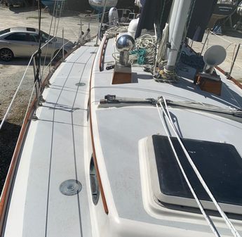 Cape Dory 36 image