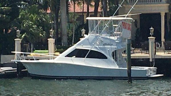 Luhrs 34' Convertible