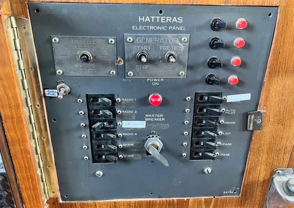 Hatteras 58-TRI-CABIN image