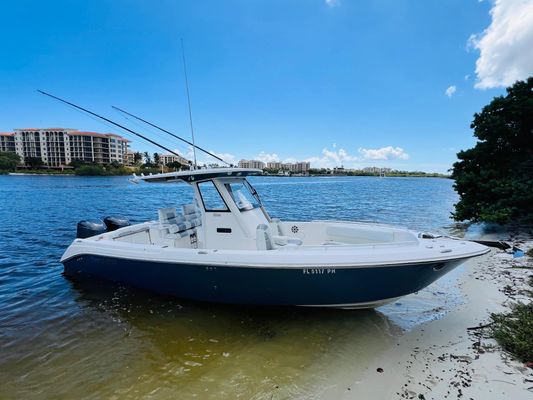 Everglades 295-CENTER-CONSOLE - main image