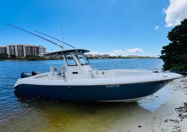 Everglades 295-CENTER-CONSOLE image