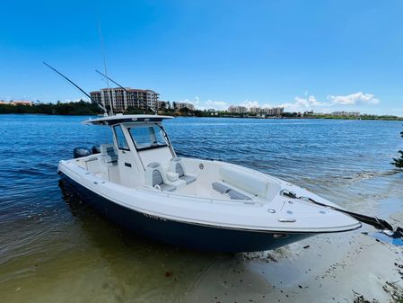 Everglades 295 Center Console image