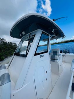 Everglades 295 Center Console image