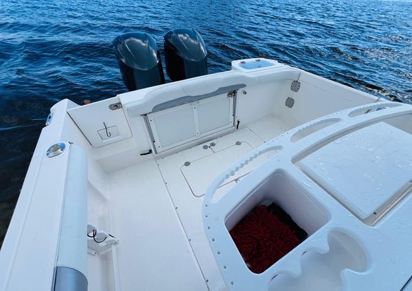 Everglades 295-CENTER-CONSOLE image