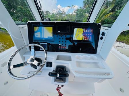 Everglades 295-CENTER-CONSOLE image