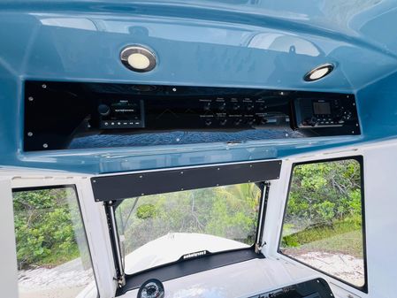 Everglades 295-CENTER-CONSOLE image