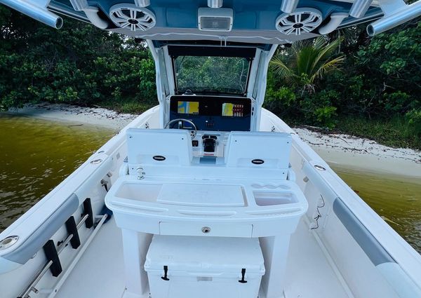 Everglades 295-CENTER-CONSOLE image