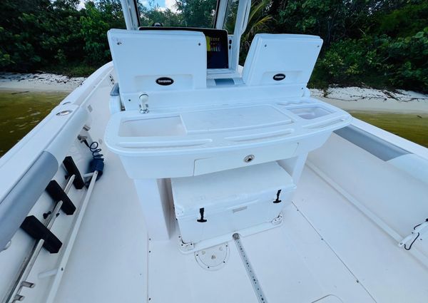 Everglades 295-CENTER-CONSOLE image