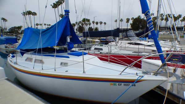 Ericson 27 Sloop 