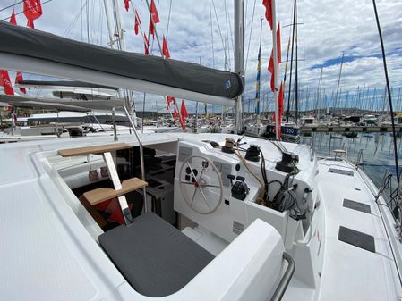 Fountaine Pajot 40 Isla image