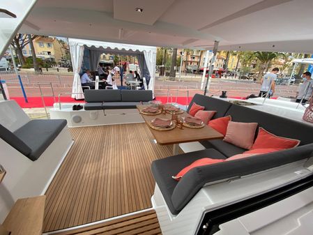 Fountaine Pajot 40 Isla image