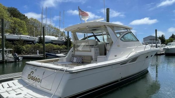 Tiara Yachts 42 Open 