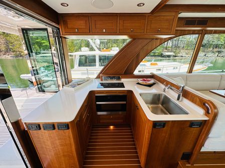 Sabre 58 Salon Express image