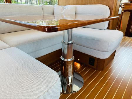 Sabre 58 Salon Express image