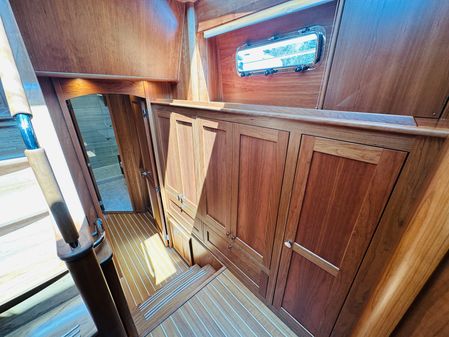 Sabre 58 Salon Express image