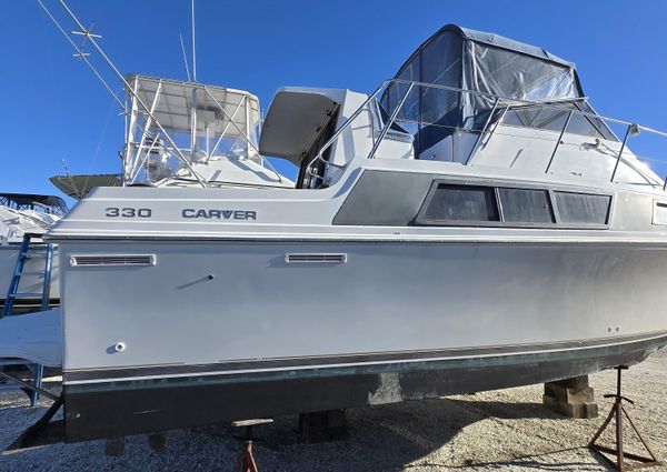 Carver 330-MARINER image