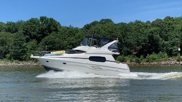 Silverton 410 Sport Bridge