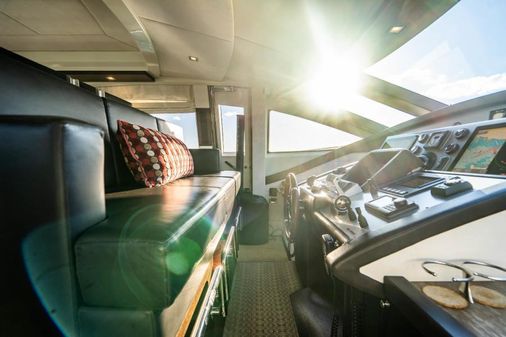 Azimut 86S Express image