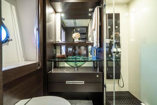 Azimut 86S Express image