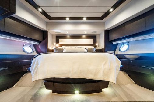 Azimut 86S Express image