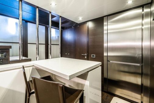 Azimut 86S Express image