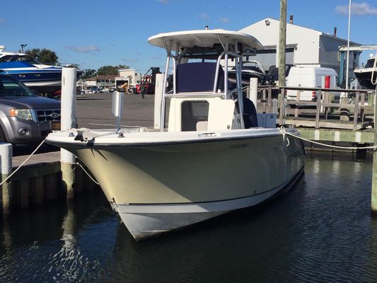 Trophy 2503 Center Console - main image