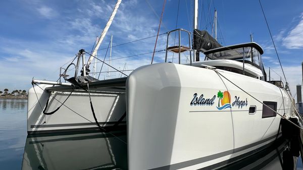 Lagoon 42