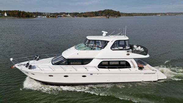 Carver 56 Voyager image