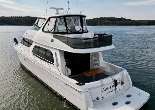 Carver 56 Voyager image