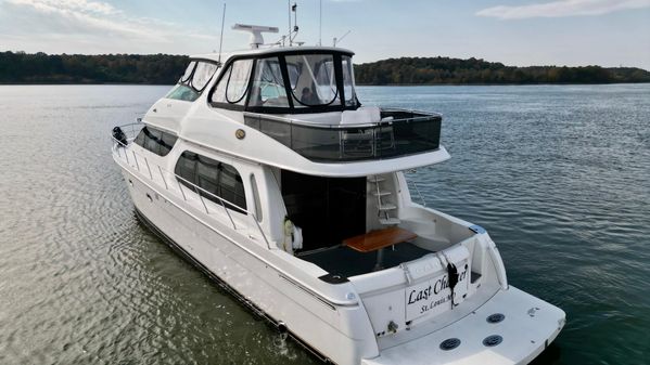 Carver 56 Voyager image