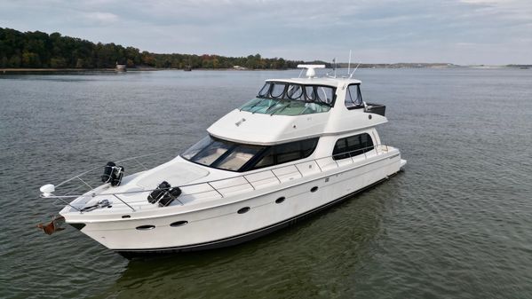 Carver 56 Voyager image