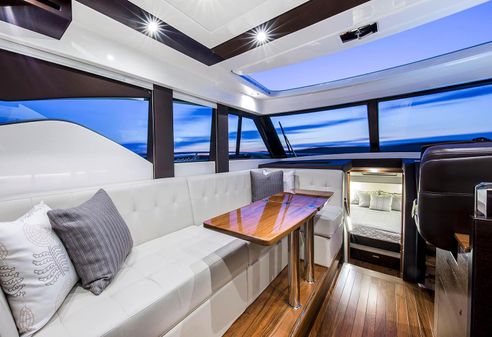 Tiara Yachts 39 image