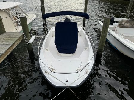 Boston Whaler 200 Dauntless image