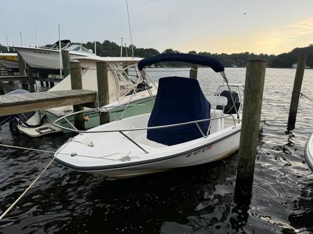 Boston Whaler 200 Dauntless image