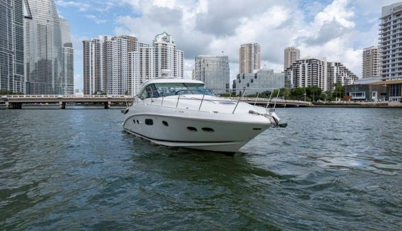 Sea Ray 43 Sundancer image