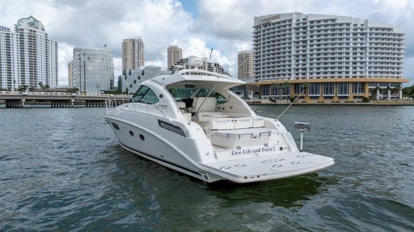 Sea Ray 43 Sundancer image