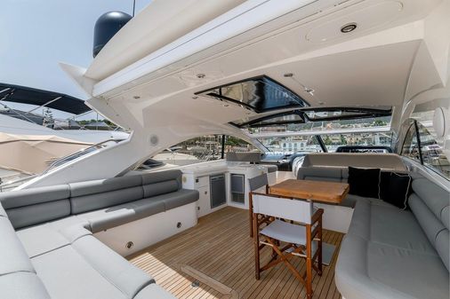 Sunseeker Predator 60 image