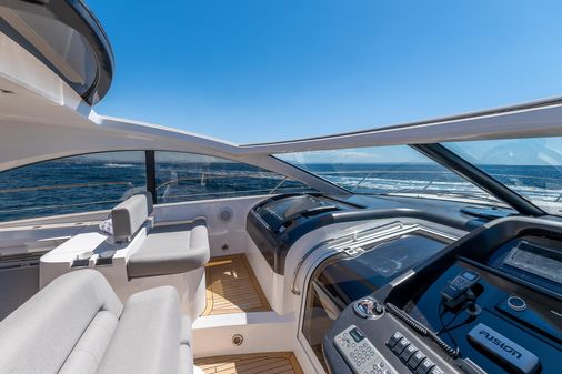 Sunseeker Predator 60 image