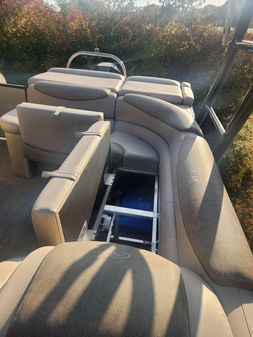 Avalon-luxury-pontoons 2385-CATALINA image