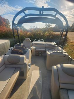 Avalon-luxury-pontoons 2385-CATALINA image