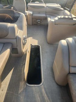 Avalon-luxury-pontoons 2385-CATALINA image