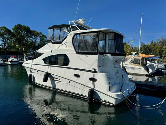 Silverton 35 Motor Yacht - main image