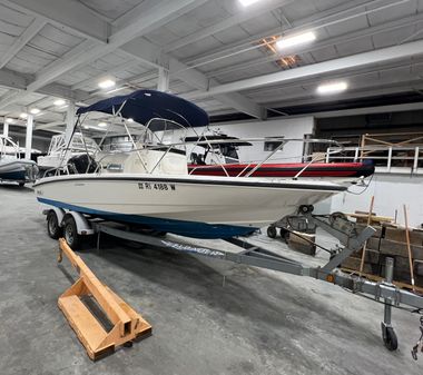 Boston Whaler 200 Dauntless image