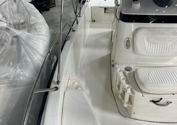 Boston Whaler 200 Dauntless image