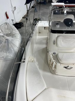 Boston Whaler 200 Dauntless image