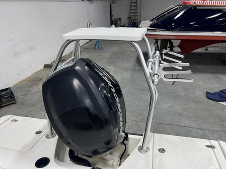 Boston Whaler 200 Dauntless image