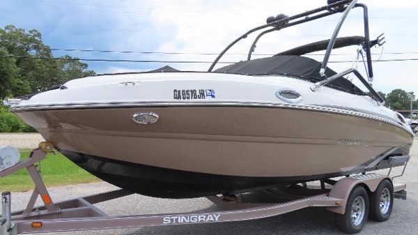 Stingray 215 LR 
