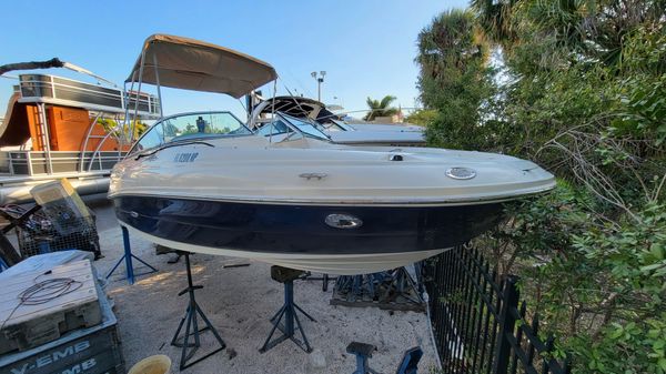 Sea Ray SunDeck 200 